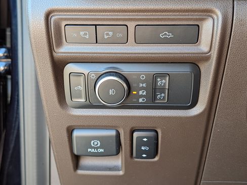 Used 2021 Ford F150 King Ranch w/ Equipment Group 601A High AWD/4WD image 25
