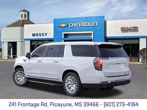 New 2026 GMC Yukon XL Denali w/ Advanced Technology Package RWD image 3