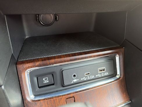 Used 2023 Subaru Ascent Touring image 33