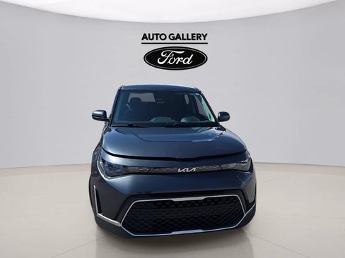 Used 2025 Kia Soul LX w/ LX Technology Package FWD image 3