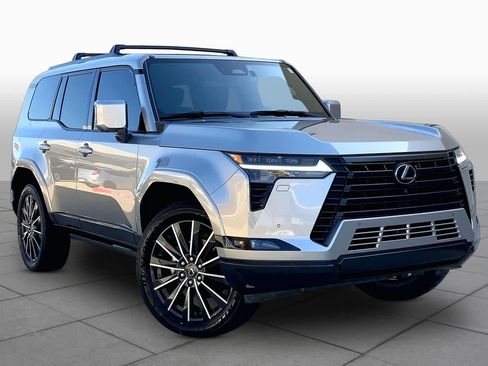 Used 2025 Lexus GX 550 w/ Accessory Package (2T) AWD/4WD image 3
