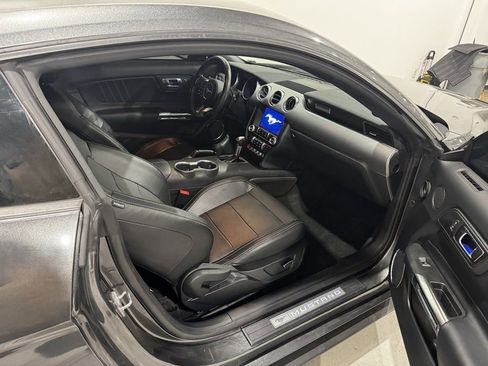 Used 2019 Ford Mustang GT Premium image 22