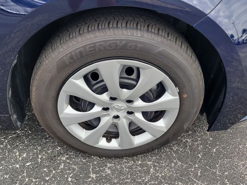 Certified 2025 Toyota Corolla LE image 10