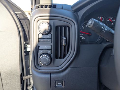 New 2026 Chevrolet Silverado 1500 Custom Trail Boss w/ LPO, Dark Essentials Package image 10