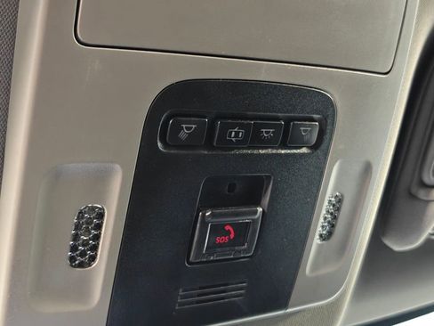 Used 2020 Toyota Camry XSE image 14