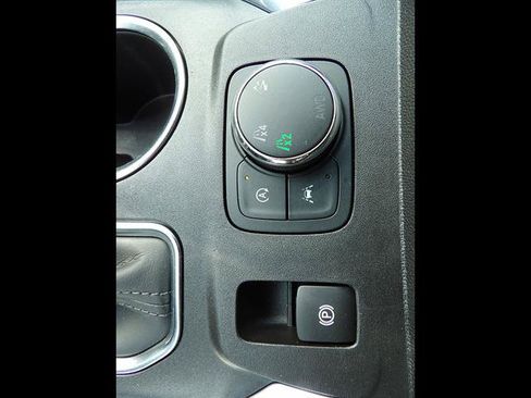 Certified 2023 Chevrolet Traverse LT w/ LT Premium Package AWD/4WD image 29