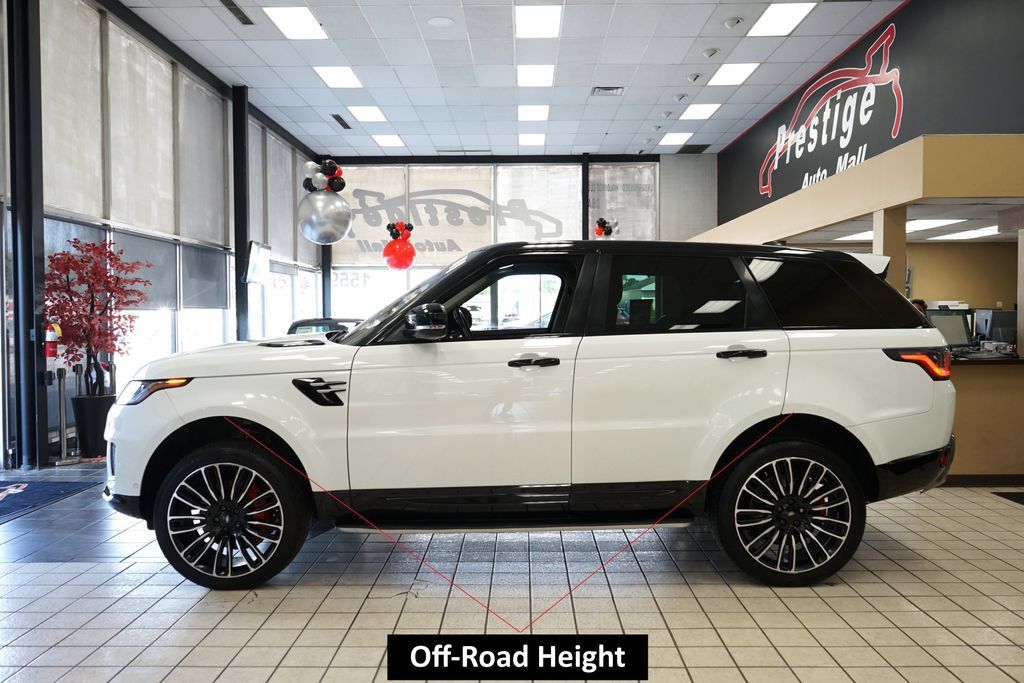 Used 2019 Land Rover Range Rover Sport HSE AWD/4WD image 3