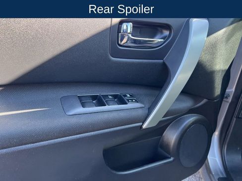 Used 2014 Nissan Rogue S w/ Convenience Package FWD image 16