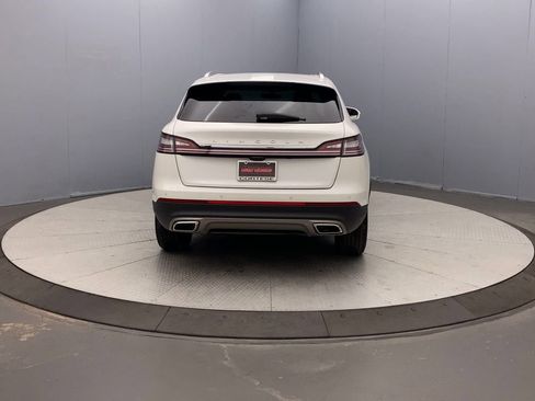 Used 2023 Lincoln Nautilus Reserve AWD/4WD image 4