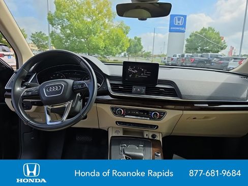 Used 2019 Audi Q5 2.0T Premium w/ Convenience Package AWD/4WD image 13