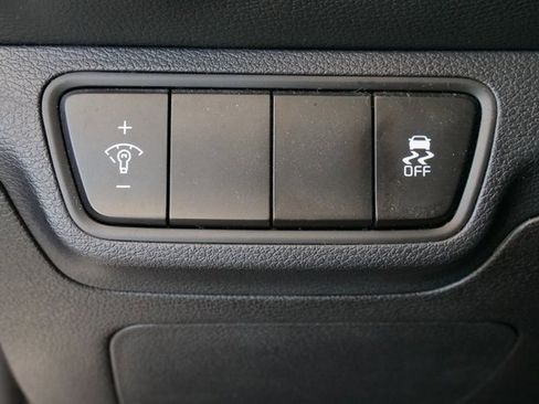 Used 2022 Kia Forte LXS image 27