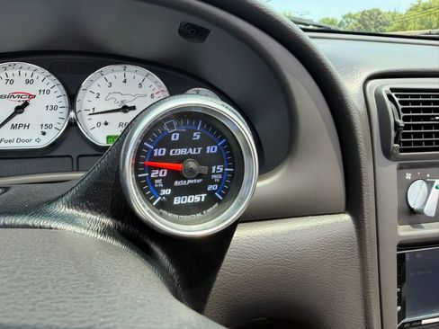 Used 2001 Ford Mustang GT RWD image 40