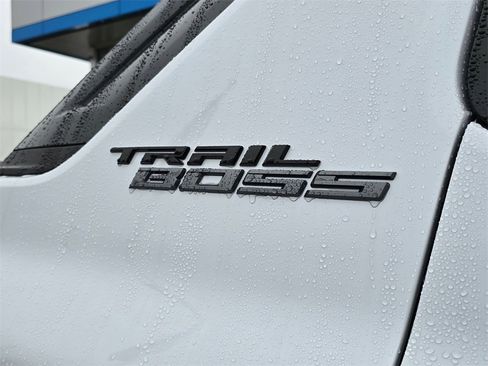 New 2026 Chevrolet Silverado EV Trail Boss image 10