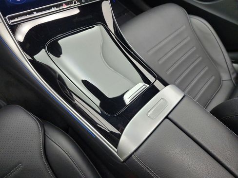 Used 2023 Mercedes-Benz C 300 Sedan image 13