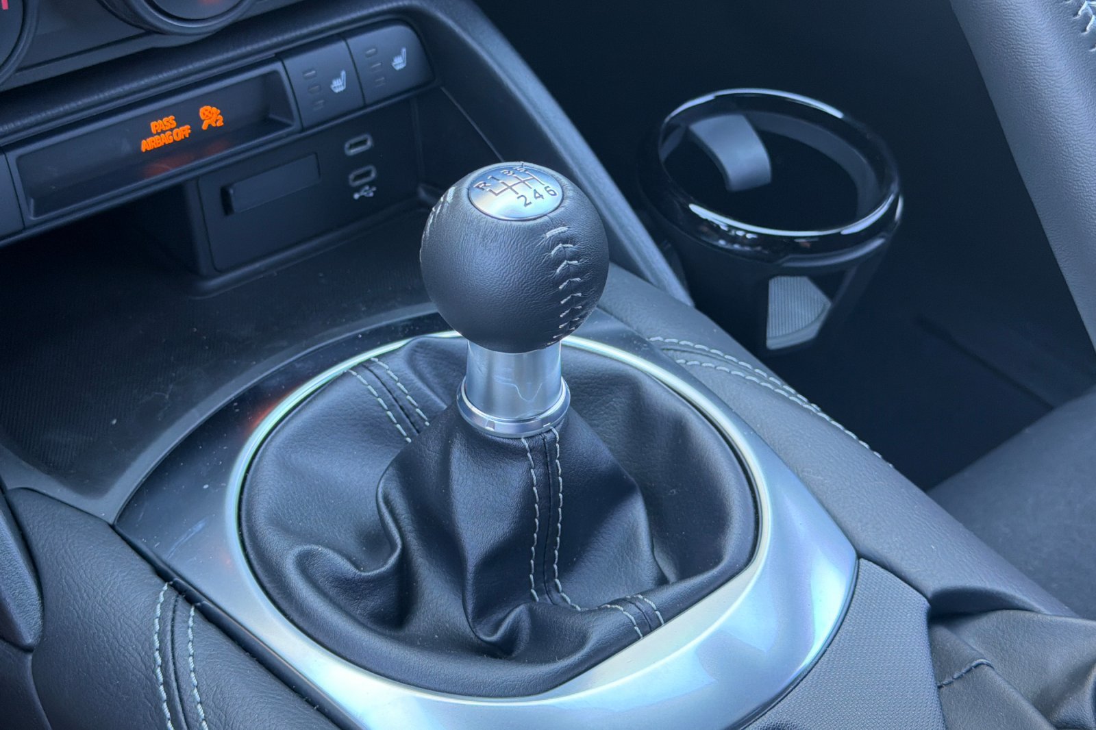 New 2026 MAZDA MX-5 Miata Club w/ Interior Package RWD image 22