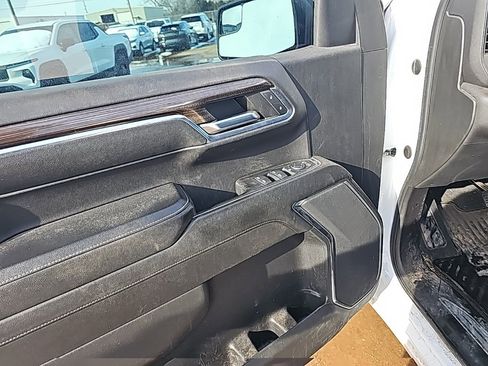 Used 2023 Chevrolet Silverado 1500 LT image 10