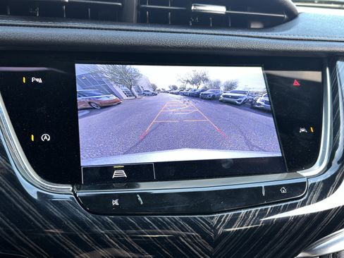 Used 2025 Cadillac XT6 Premium Luxury image 22