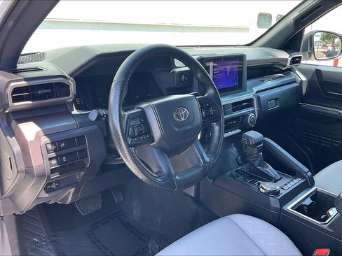 Used 2024 Toyota Tacoma SR5 AWD/4WD image 18