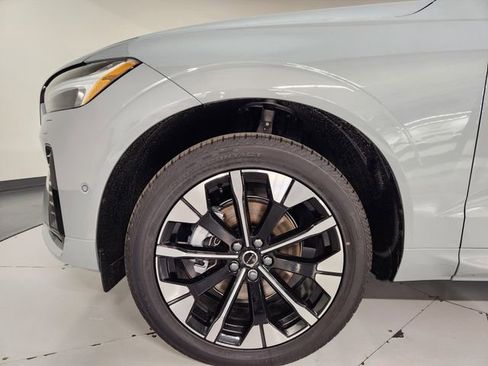 New 2026 Volvo XC60 B5 Plus w/ Protection Package Premier image 11