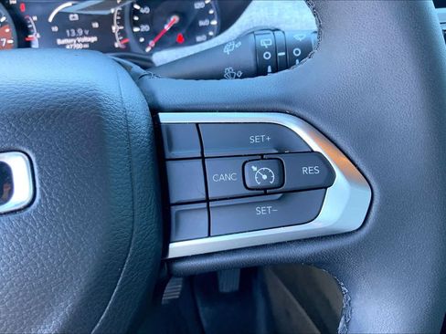 Used 2023 Jeep Compass Latitude AWD/4WD image 25