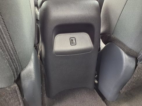 Used 2024 Nissan Sentra SV FWD image 22