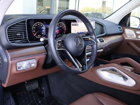 Used 2025 Mercedes-Benz GLE 350 4MATIC image 12