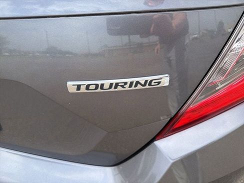Used 2016 Honda Civic Touring image 16