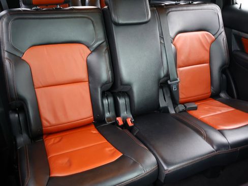 Used 2019 Ford Explorer XLT w/ Equipment Group 202A image 18