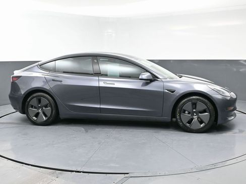 Used 2021 Tesla Model 3 Long Range image 7