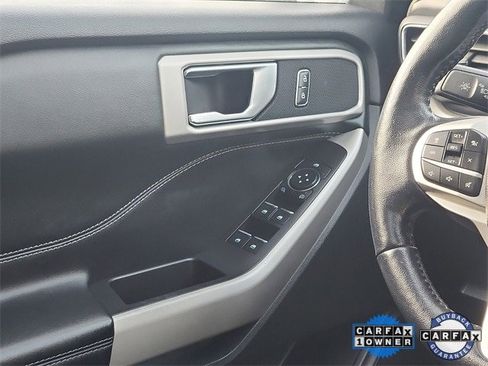 Certified 2022 Ford Explorer XLT w/ Equipment Group 202A image 11