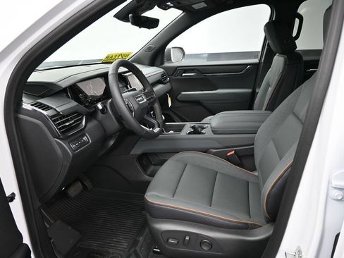 New 2026 GMC Acadia AT4 w/ Luxury Package AWD/4WD image 13