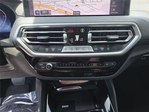 Used 2023 BMW X4 xDrive30i w/ Convenience Package AWD/4WD image 28