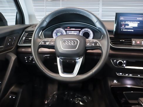 Used 2024 Audi Q5 e Premium w/ Convenience Package AWD/4WD image 18