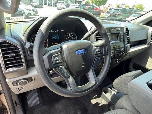 Used 2017 Ford F150 XLT AWD/4WD image 32