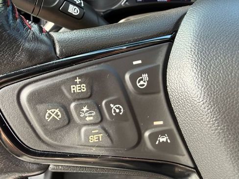 Used 2022 Chevrolet Equinox RS w/ RS Leather Package image 29