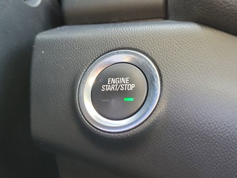 Used 2022 GMC Terrain SLE FWD image 29