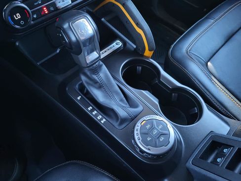 Used 2021 Ford Bronco Badlands image 25