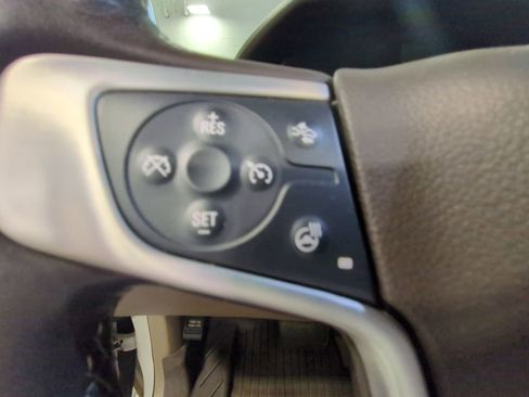 Used 2019 GMC Yukon XL SLT w/ Premium Edition image 14