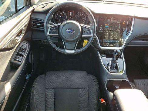 Used 2023 Subaru Outback Premium image 2
