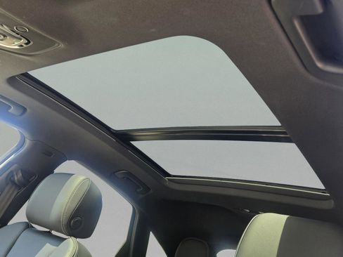 Used 2023 Audi Q5 2.0T Premium w/ Convenience Package AWD/4WD image 10