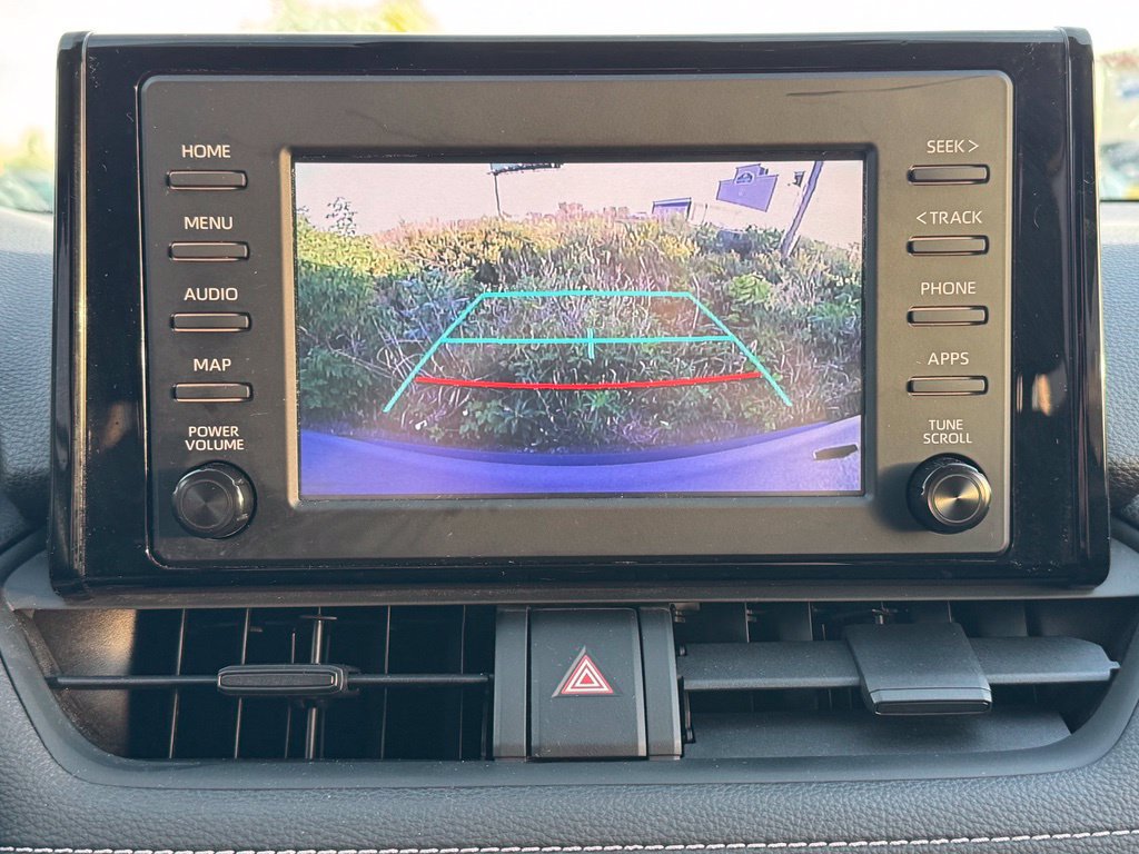 Used 2019 Toyota RAV4 LE w/ Carpet Mat Package AWD/4WD image 3