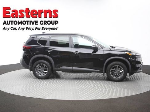 Used 2023 Nissan Rogue S AWD/4WD image 40