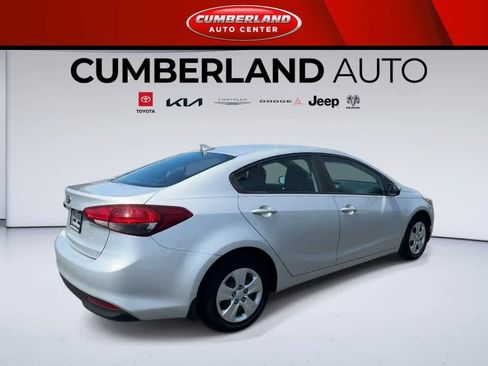 Used 2017 Kia Forte LX FWD image 8