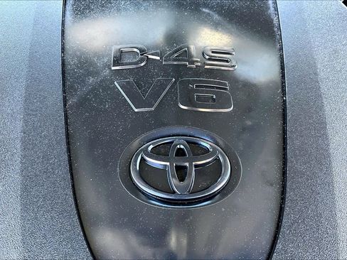 Certified 2022 Toyota Tacoma TRD Off-Road image 32