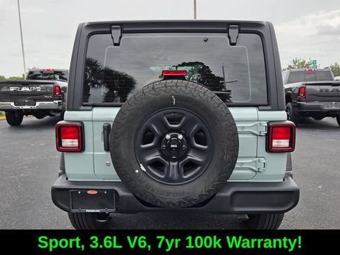 Used 2024 Jeep Wrangler Unlimited Sport AWD/4WD image 6