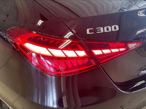 Used 2025 Mercedes-Benz C 300 4MATIC Sedan image 26