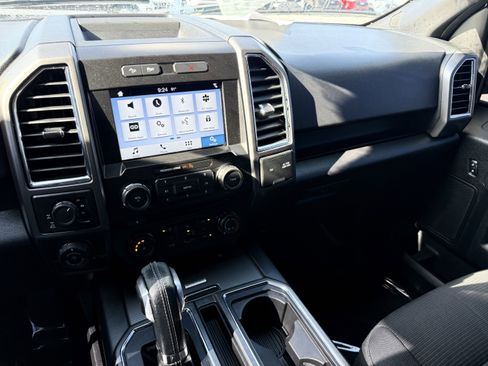 Used 2016 Ford F150 XLT w/ Equipment Group 302A Luxury AWD/4WD image 31
