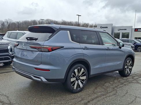 New 2026 Mitsubishi Outlander SE AWD/4WD image 4