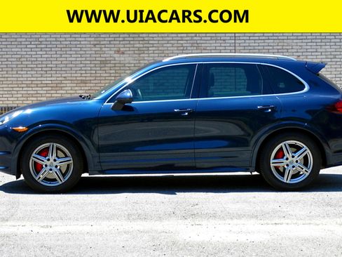 Used 2014 Porsche Cayenne GTS image 7