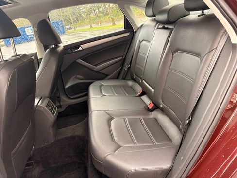 Used 2014 Volkswagen Passat 1.8T SE image 15